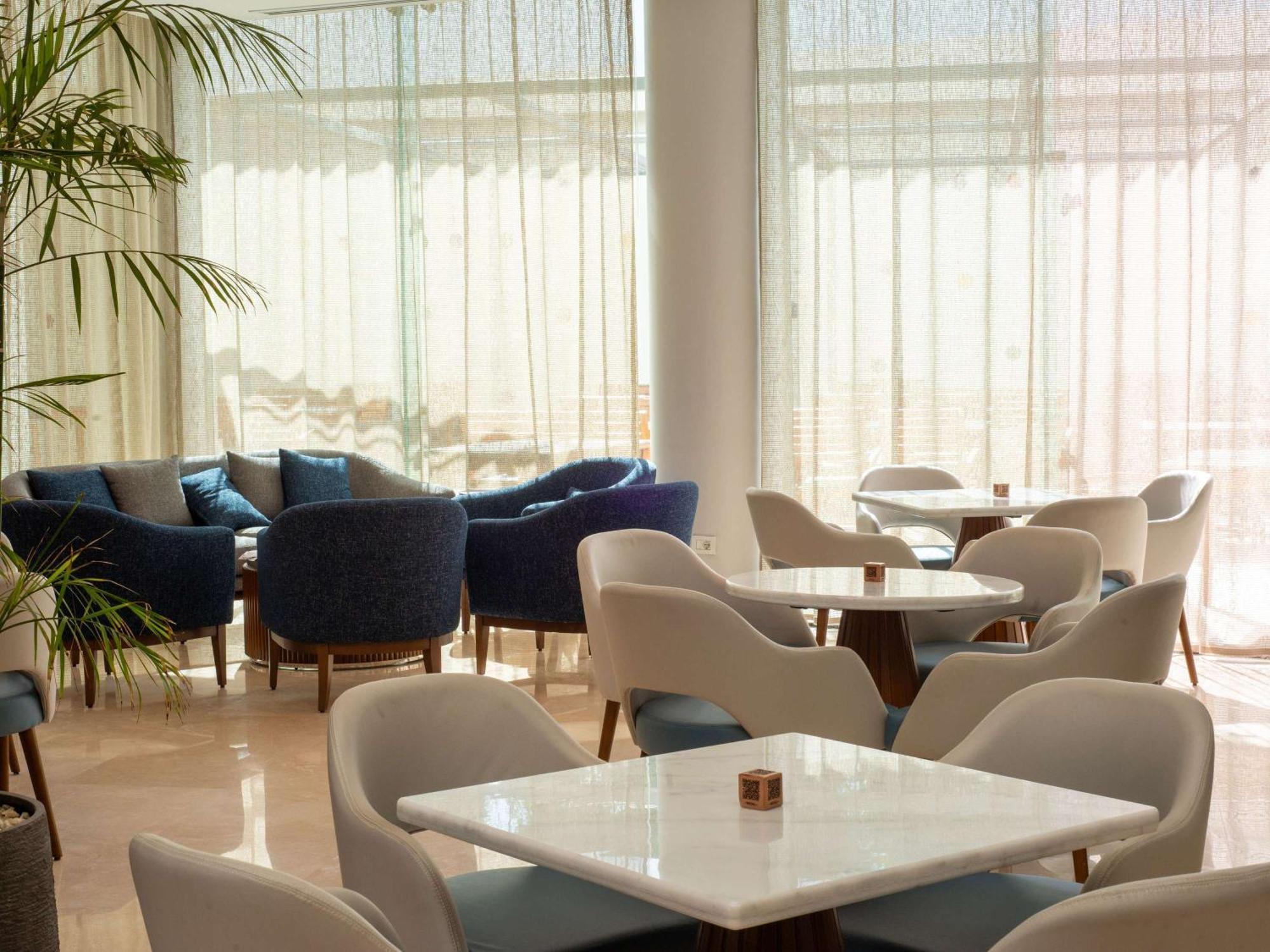 Novotel Cairo El Borg Exterior foto